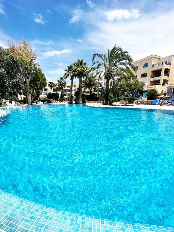 Direct Sea View & Quality Bed - Kings Palace 1 Bed Paphos Ngoại thất bức ảnh