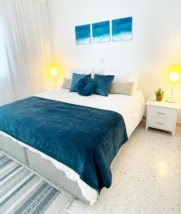 Direct Sea View & Quality Bed - Kings Palace 1 Bed Paphos Ngoại thất bức ảnh
