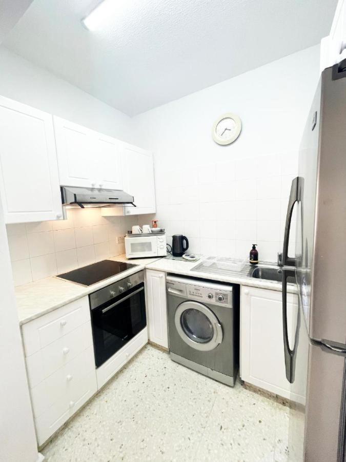Direct Sea View & Quality Bed - Kings Palace 1 Bed Paphos Ngoại thất bức ảnh